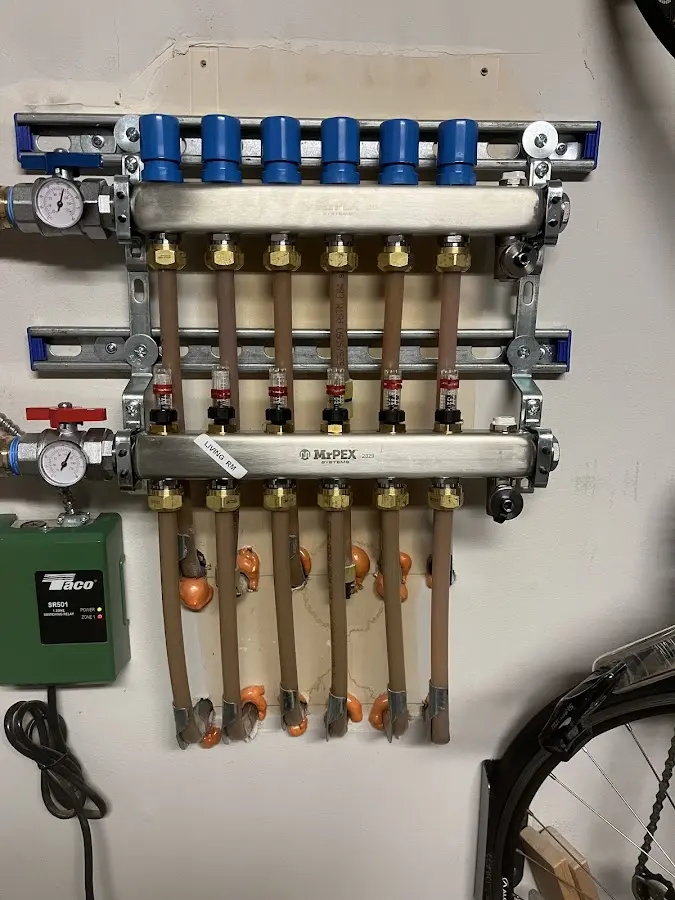 Plumber performing Sink Repair at a residential property in Marina del Rey